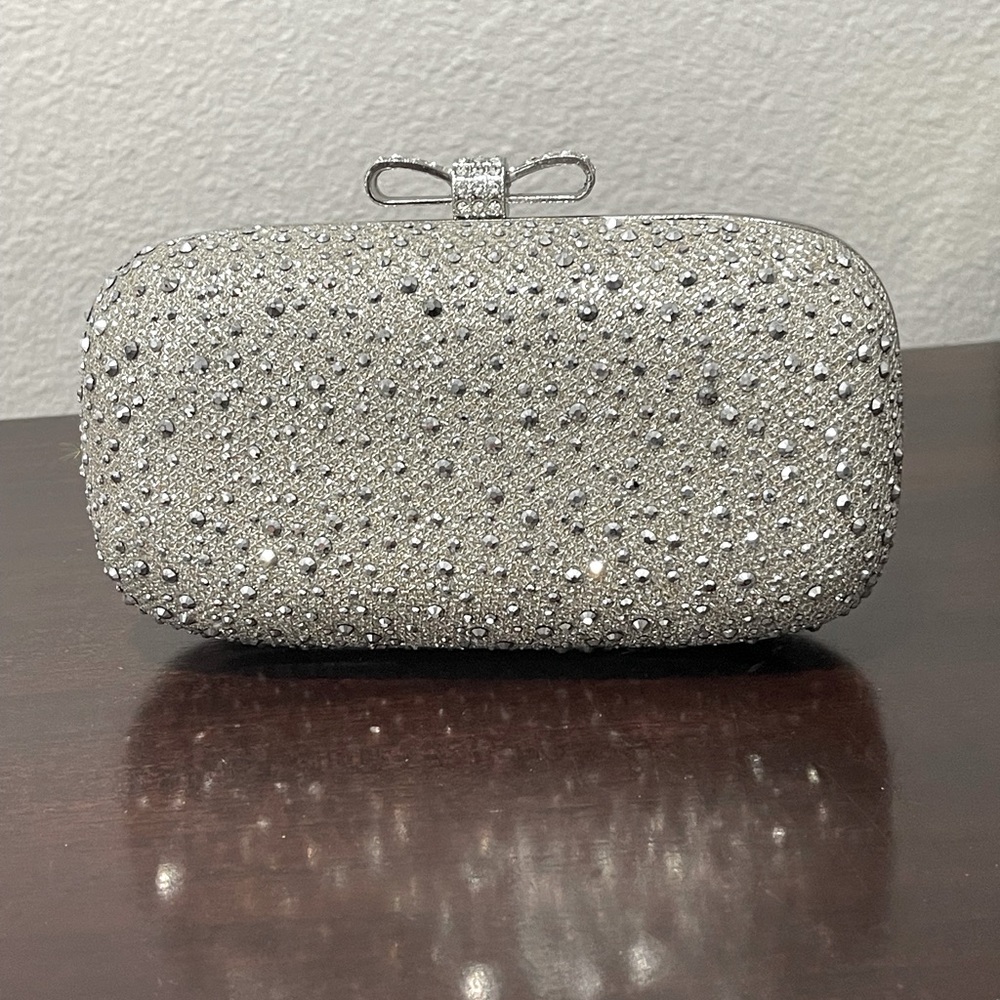 Bling Bling Clutch 🔥